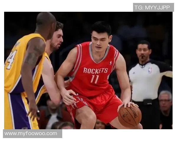 09季后赛奥登与姚明的巅峰对决揭示了篮球巨星的荣耀与挑战 09季后赛奥登与姚明的巅峰对决揭示了篮球巨星的荣耀与挑战