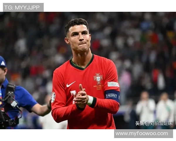 C罗对阵巴萨精彩集锦回顾展现传奇对决的巅峰时刻 C罗对阵巴萨精彩集锦回顾展现传奇对决的巅峰时刻